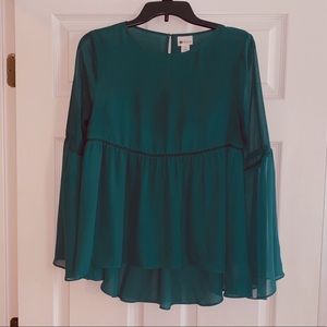 Emerald green long sleeve blouse. Sz S.